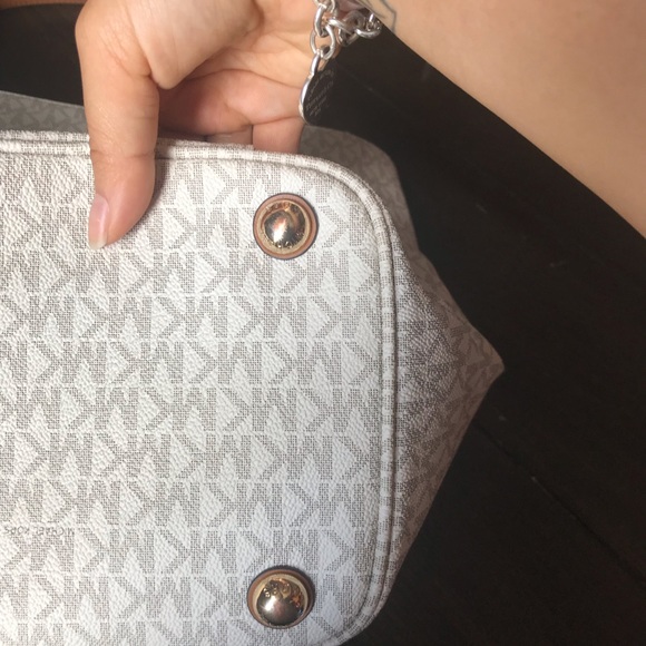 Michael Kors Tote - Picture 8 of 8